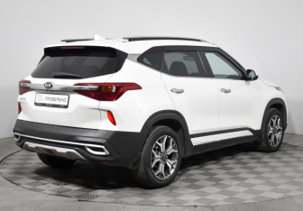 Подержанный автомобиль Kia Seltos 2021 года (5 фото)
