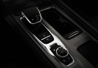 Подержанный автомобиль Chery Arrizo 8 2024 года (20 фото)