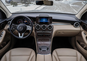 Подержанный автомобиль Mercedes-Benz GLC Coupe 2019 года (11 фото)