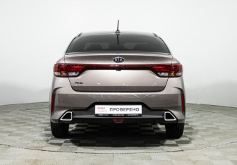 Подержанный автомобиль Kia Rio Sedan 2021 года (6 фото)