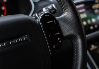 Подержанный автомобиль Land Rover Range Rover Sport 2020 года (14 фото)