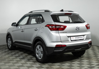 Подержанный автомобиль Hyundai Creta 2021 года (7 фото)