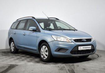 Подержанный автомобиль Ford Focus Wagon 2009 года (3 фото)