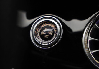 Подержанный автомобиль Mercedes-Benz AMG GT Liftback 2021 года (25 фото)