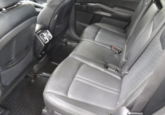 Подержанный автомобиль Kia Sorento 2022 года (11 фото)