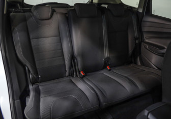Подержанный автомобиль Ford Kuga 2016 года (22 фото)