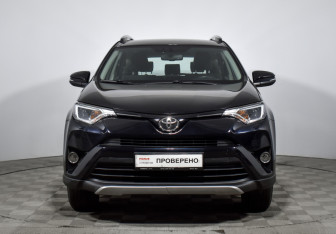 Подержанный автомобиль Toyota RAV4 2017 года (2 фото)