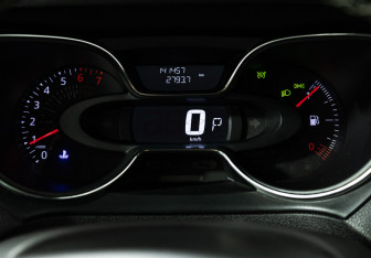Подержанный автомобиль Renault Kaptur 2018 года (12 фото)