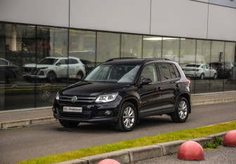 Подержанный автомобиль Volkswagen Tiguan 2016 года (3 фото)