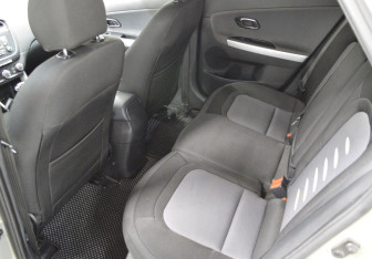 Подержанный автомобиль Kia Ceed Hatchback 2015 года (11 фото)