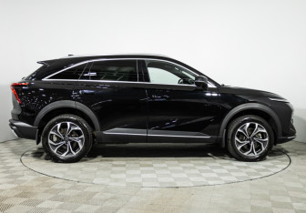 Подержанный автомобиль Haval F7 2025 года (4 фото)