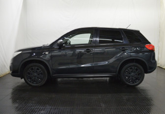 Подержанный автомобиль Suzuki Vitara 2016 года (8 фото)