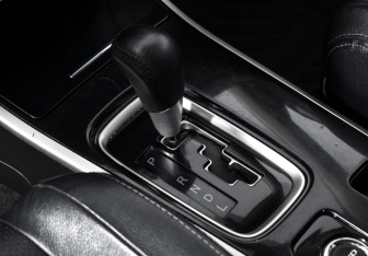Подержанный автомобиль Mitsubishi Outlander 2017 года (11 фото)