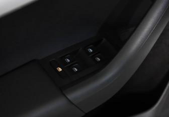 Подержанный автомобиль Skoda Octavia Liftback 2016 года (21 фото)