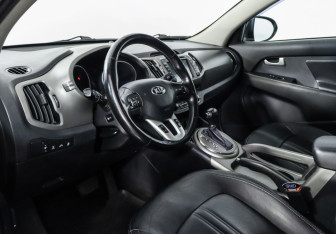 Подержанный автомобиль Kia Sportage 2014 года (11 фото)