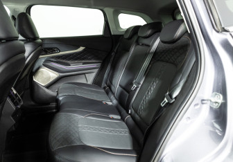 Подержанный автомобиль Exeed TXL 2023 года (10 фото)