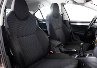 Подержанный автомобиль Skoda Octavia Liftback 2014 года (12 фото)