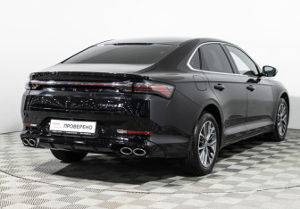 Подержанный автомобиль Geely Preface 2024 года (5 фото)