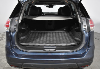 Подержанный автомобиль Nissan X-Trail 2015 года (22 фото)