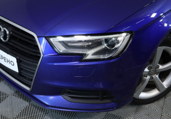 Подержанный автомобиль Audi A3 Sedan 2017 года (11 фото)