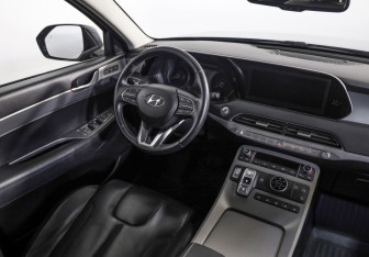Подержанный автомобиль Hyundai Palisade 2022 года (9 фото)