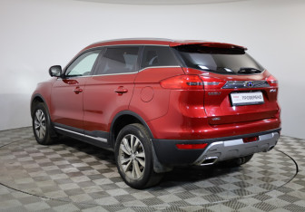 Подержанный автомобиль Geely Atlas 2019 года (7 фото)