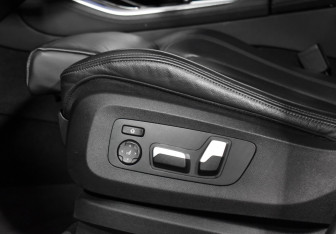 Подержанный автомобиль BMW X5 2020 года (11 фото)