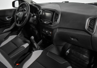 Подержанный автомобиль LADA (ВАЗ) XRAY 2016 года (14 фото)