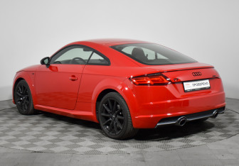 Подержанный автомобиль Audi TT Coupe 2015 года (7 фото)