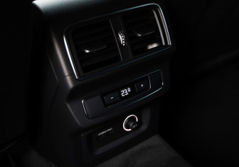 Подержанный автомобиль Audi Q5 2019 года (22 фото)