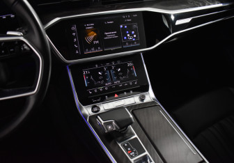 Подержанный автомобиль Audi A6 Sedan 2022 года (16 фото)