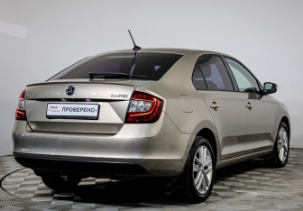 Подержанный автомобиль Skoda Rapid Liftback 2018 года (5 фото)