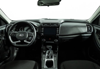 Подержанный автомобиль Hyundai Creta 2021 года (13 фото)