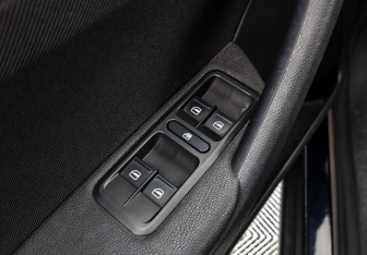 Подержанный автомобиль Skoda Yeti 2010 года (10 фото)
