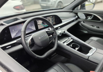 Подержанный автомобиль Exeed TXL 2024 года (17 фото)