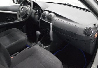 Подержанный автомобиль Nissan Almera Sedan 2016 года (12 фото)