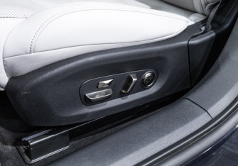 Подержанный автомобиль Xiaomi SU7 2024 года (38 фото)