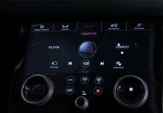 Подержанный автомобиль Land Rover Range Rover Velar 2018 года (13 фото)