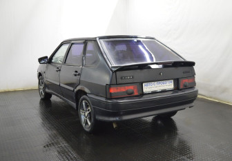 Подержанный автомобиль LADA (ВАЗ) 2114 2009 года (8 фото)