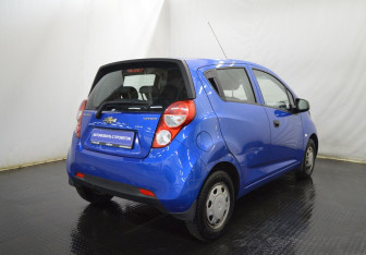 Подержанный автомобиль Chevrolet Spark 2013 года (5 фото)