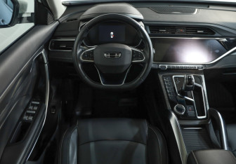 Подержанный автомобиль Geely Atlas Pro 2024 года (11 фото)