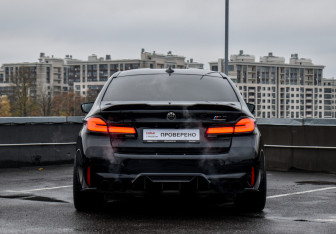 Подержанный автомобиль BMW M5 Sedan 2020 года (6 фото)