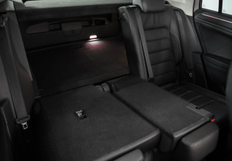 Подержанный автомобиль Volkswagen Tiguan 2021 года (33 фото)