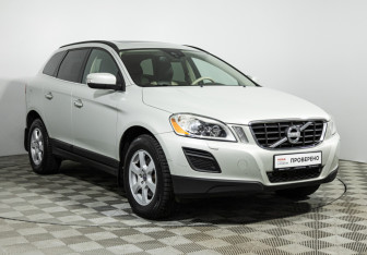 Подержанный автомобиль Volvo XC60 2012 года (3 фото)