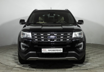 Подержанный автомобиль Ford Explorer 2017 года (2 фото)