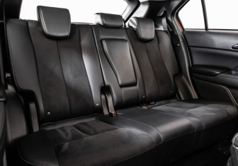 Подержанный автомобиль Mitsubishi Eclipse Cross 2021 года (22 фото)