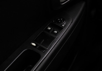 Подержанный автомобиль LADA (ВАЗ) Priora Wagon 2011 года (15 фото)