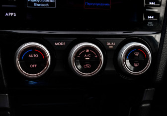 Подержанный автомобиль Subaru Forester Suv 2017 года (18 фото)