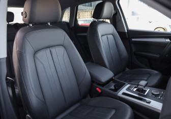 Подержанный автомобиль Audi Q5 2020 года (26 фото)