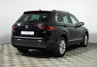 Подержанный автомобиль Volkswagen Tiguan 2017 года (5 фото)